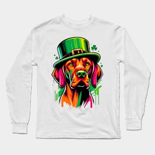 Vizsla in Leprechaun Hat Celebrates St Patrick's Day Long Sleeve T-Shirt